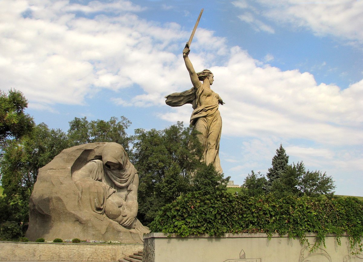 Памятники города Волгограда